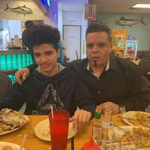 Meet your Posher, Carlos